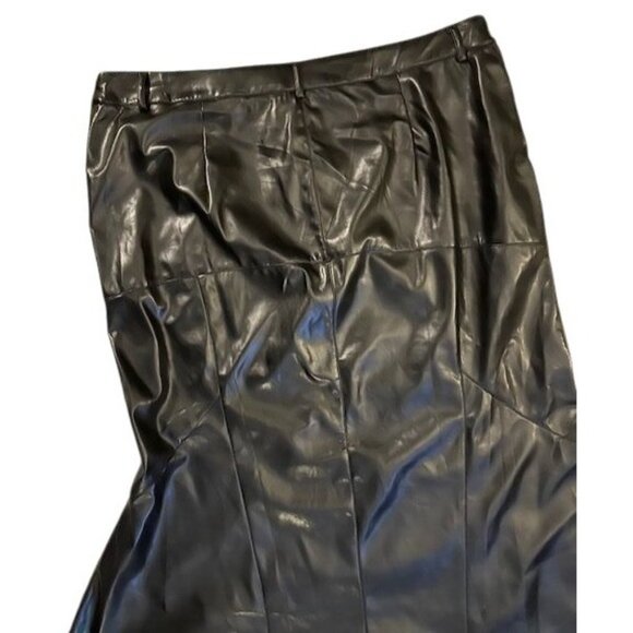 Forever 21 NWT Black Vegan Leather Mermaid Flattering Sleek Flare Midi Skirt 3X - Picture 6 of 9
